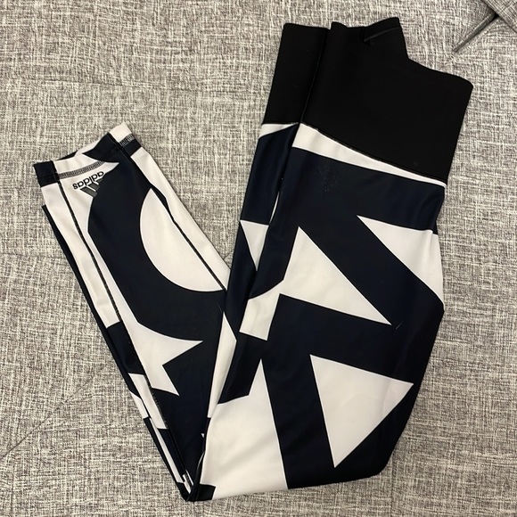 Adidas climate Leggings (black&white) - Picture 2 of 5